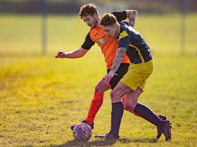 Pelham (blue & yellow) v AFC Farlington. Picture by Keith Woodland