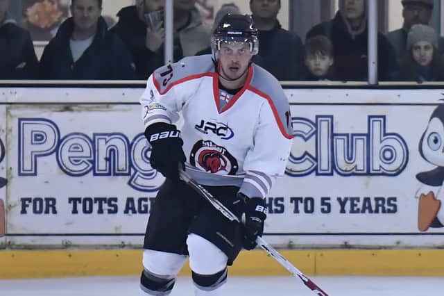 Alex Murray in action for Solent Devils. Picture: Neil Marshall