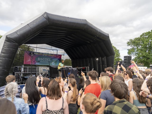 Crowds enjoying Marvin Humes' set at Swanfest 2024