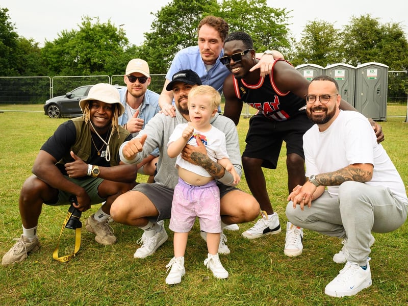 Alfie Moore with Blazin' Squad (170621-41)