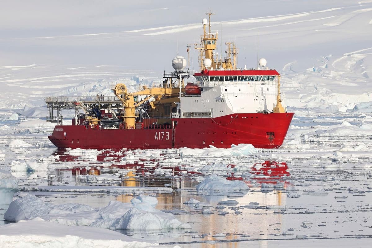 'Catastrophic failure' as Royal Navy icebreaker suffers 'double engine ...