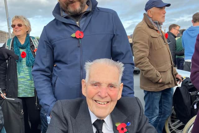 Veteran Theo and Volunteer Gary
