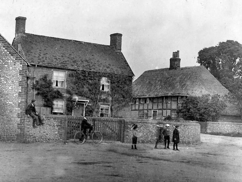 Clanfield Square. Picture: costen.co.uk