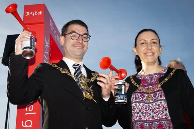 Pictured is: Tom & Nikki Coles, Lord Mayor and Lady Mayoress of Portsmouth at the Great South Run.
Picture: Keith Woodland