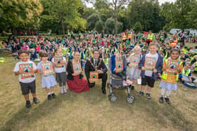 Pictured: Lord Mayor, Tom Coles and Lady mayoress, Nikki Coles with some of the Children at Victoria Park, Portsmouth
Picture: Habibur Rahman
