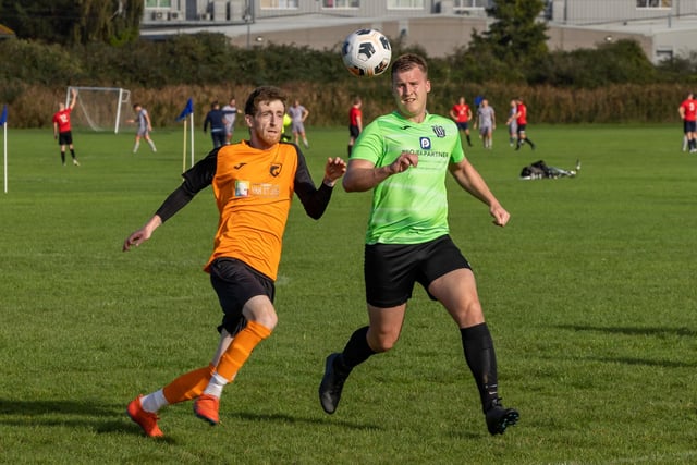 Waterlooville Wanderers (green) v AFC Farlington. Picture: Mike Cooter