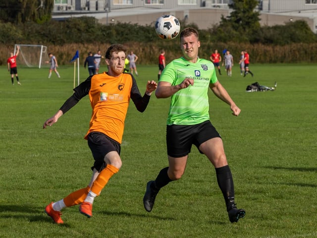 Waterlooville Wanderers (green) v AFC Farlington. Picture: Mike Cooter