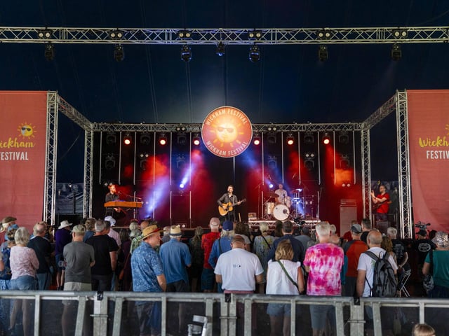 Jim Moray performing to the crowds at Wickham Festival