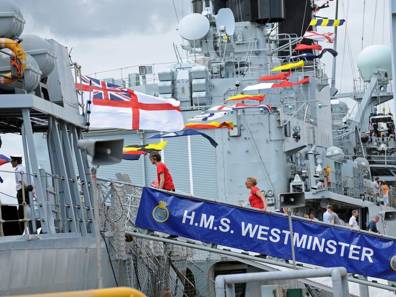 So many people wanted to go on board the ships that were alongside for the three day event. 1st August 2010. Picture: Malcolm Wells 102438-8498