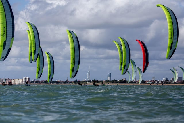The Formula Kite European Championships start in Portsmouth, Southsea on Thursday 21st September 2023

Pictured: Competitors on the third wave of the race
Picture: Habibur Rahman