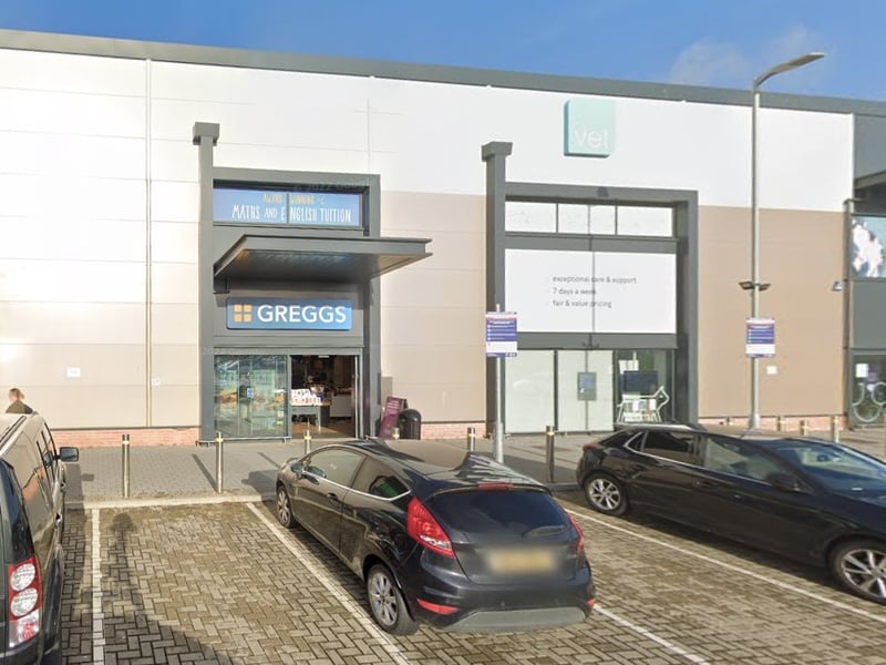 This Greggs is located in Retail Park in Cosham and it has a Google rating of 4.1 with 98 reviews.