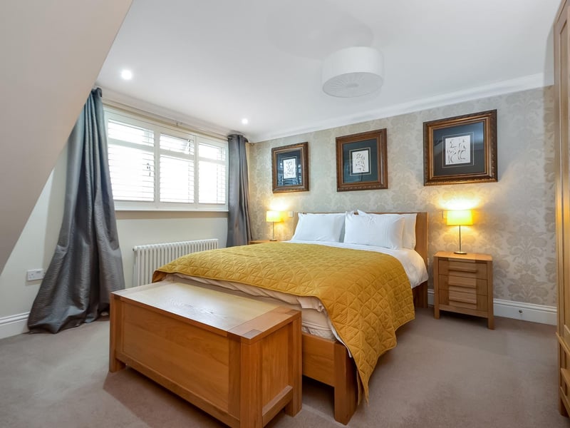 50 Hill Road, Portchester