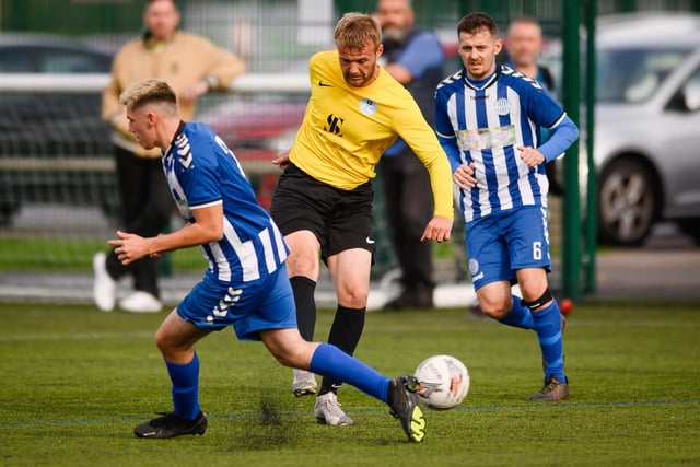 Burrfields (yellow) v Wickham. Picture: Keith Woodland