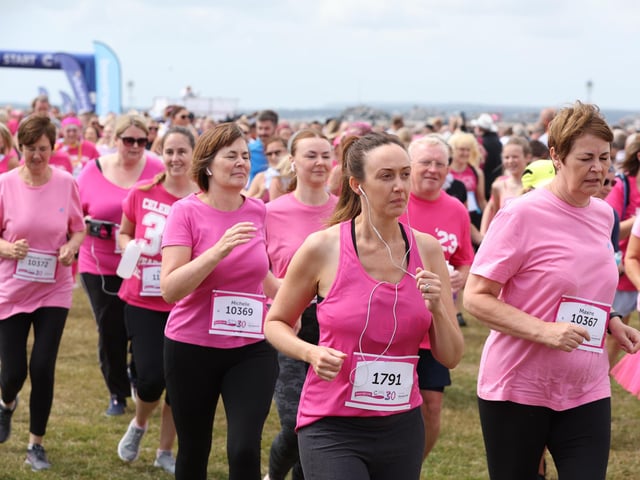Cancer Research UK Race for Life on Southsea Common.
Picture Stuart Martin (220421-7042)