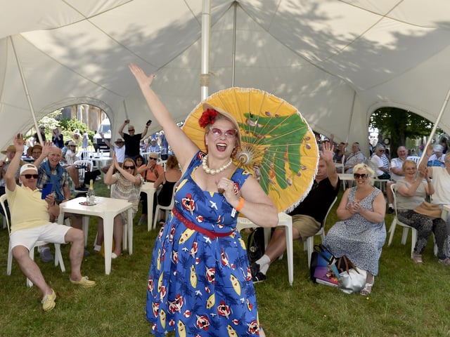 Dawn Gracie entertains the crowds.
Picture: Sarah Standing (090623-5189)