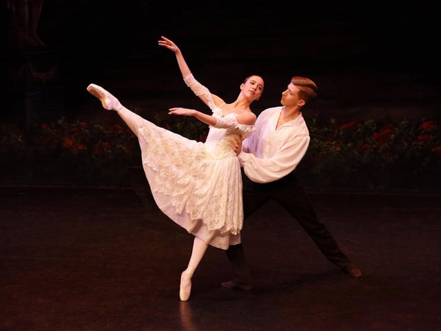 EYB Principal Dancers - Olivia Richards & Joshua Webb