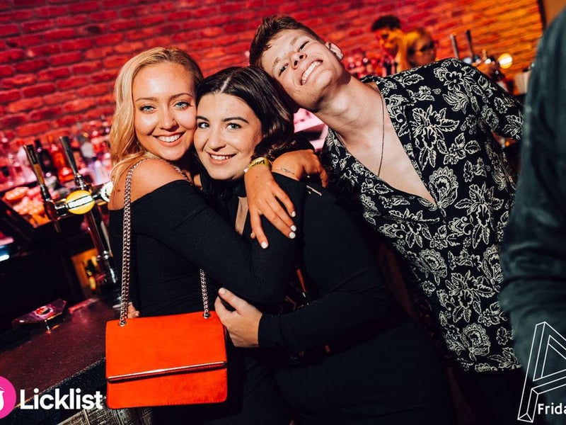 Clubbers in Pryzm