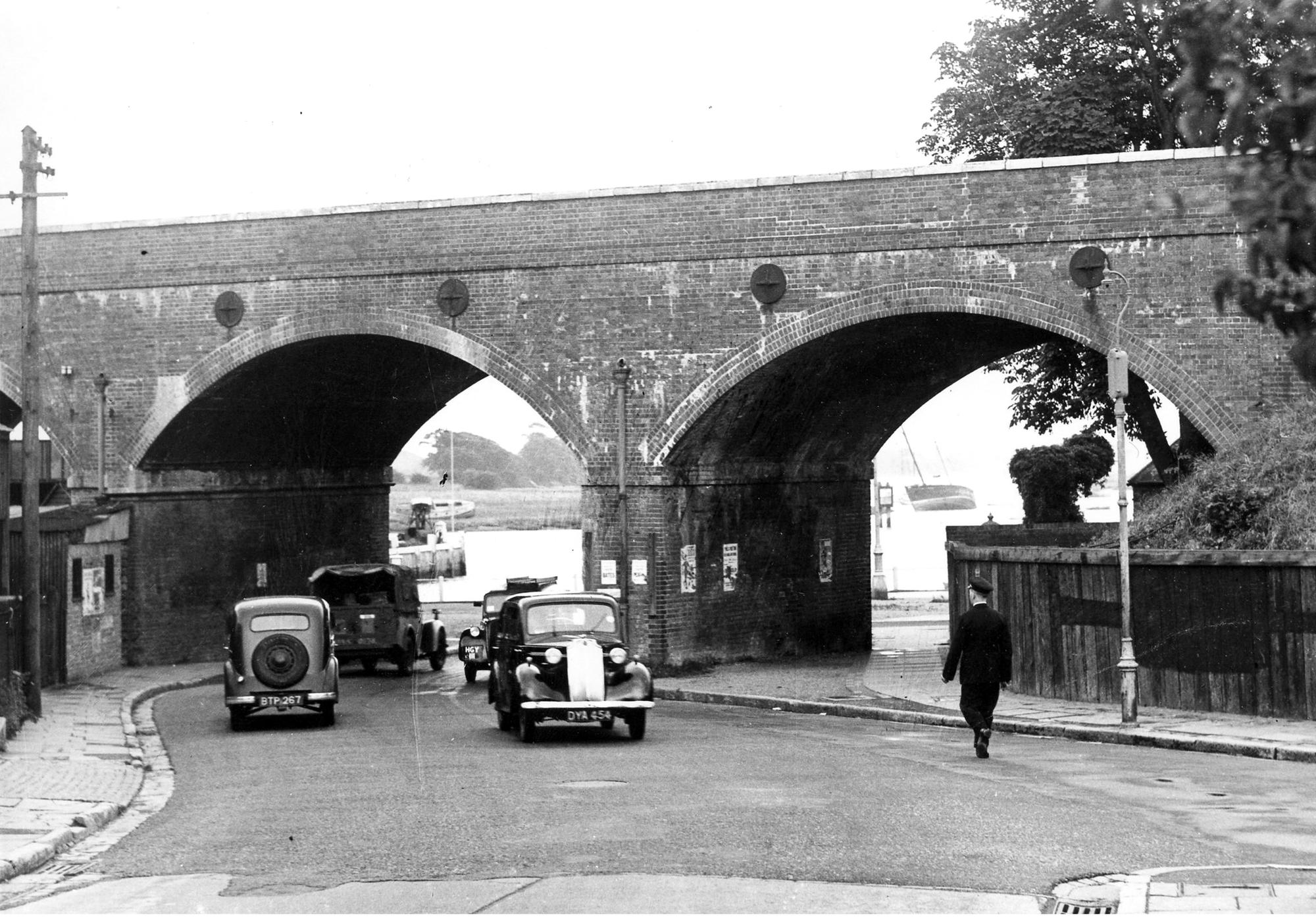 18 exclusive and wonderful pre-war memories of Portsmouth and surrounding areas