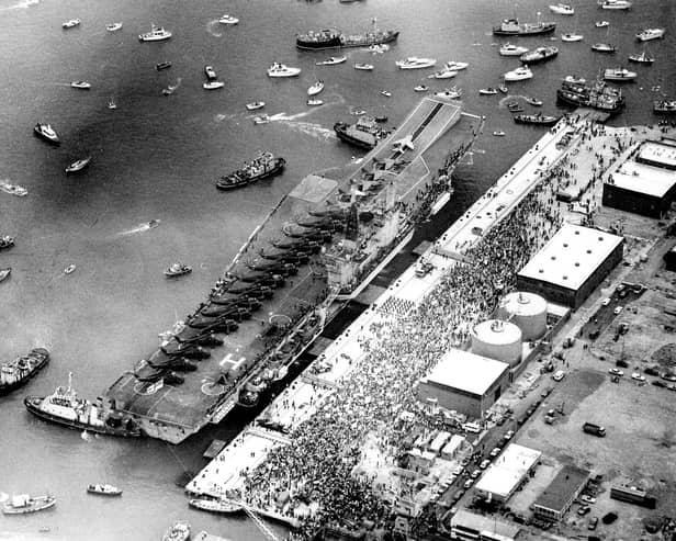 HMS Hermes returns to Portsmouth from the Falklands in July 1982. The News PP624