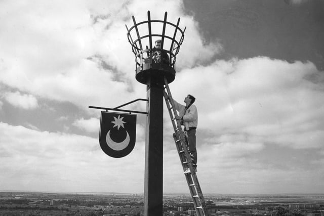 The beacon placed on top of Portsdown Hill, to commemorate the 400th anniversary of the defeat of the Spanish Armarda, 1988. The News PP5531