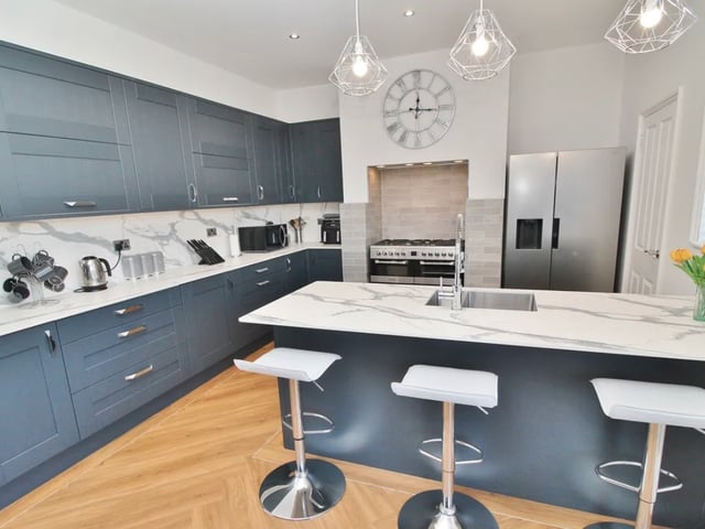 The listing says: "The current owners have beautifully and sympathetically restored this home adding a contemporary twist to its former glory within the past two years by retaining a host of wonderful original features."