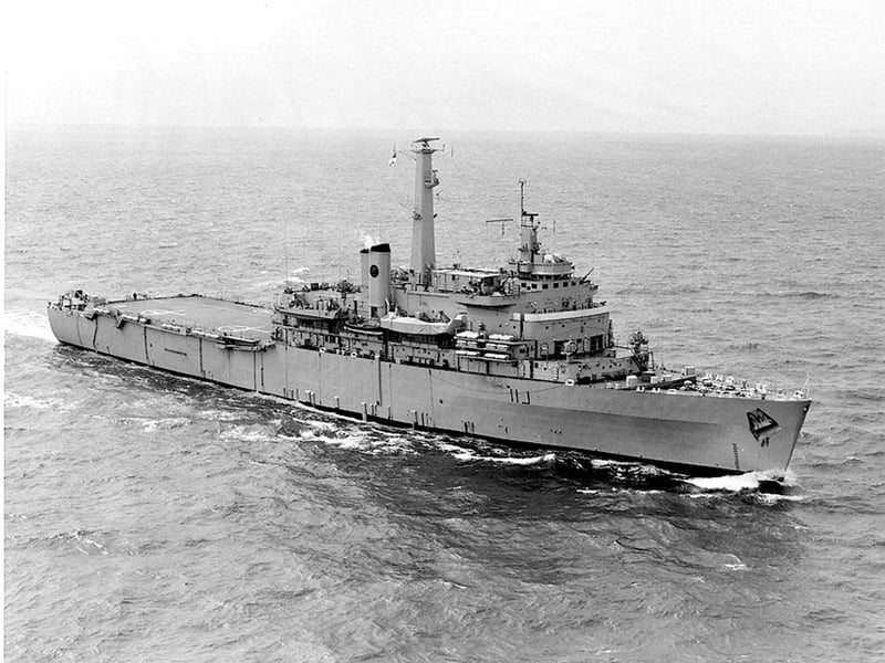 HMS Intrepid Falklands