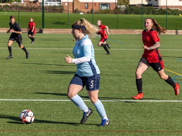 Widbrook (red) v Poole. Picture: Mike Cooter