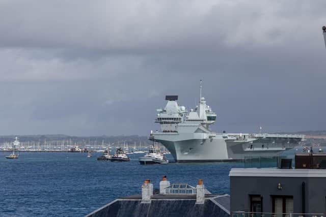 HMS Queen Elizabeth leaves Portsmouth Picture: Habibur Rahman