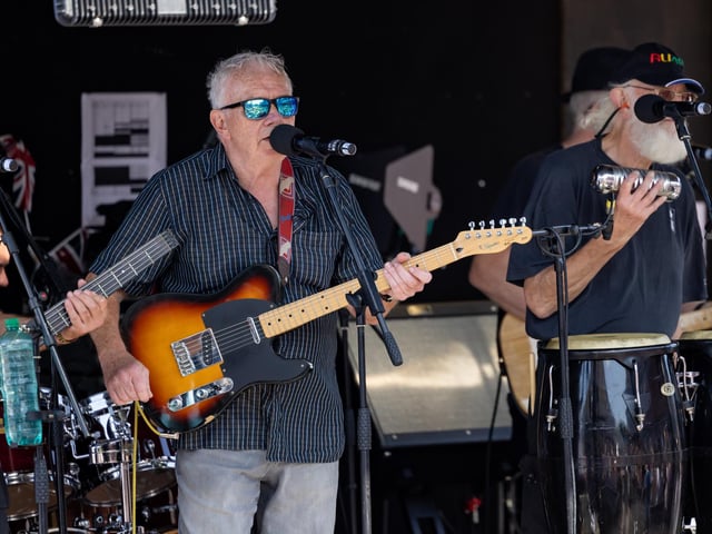 UB40 tribute 'RU40' on stage at Port Solent. 
Picture: Mike Cooter (290723)