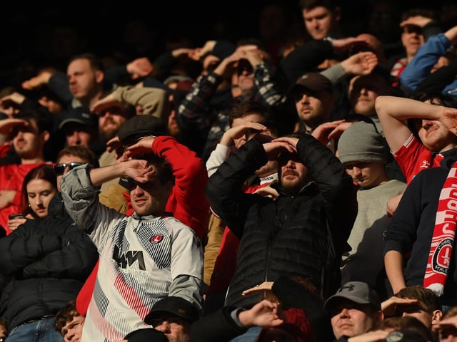 Average away attendances: 958.
