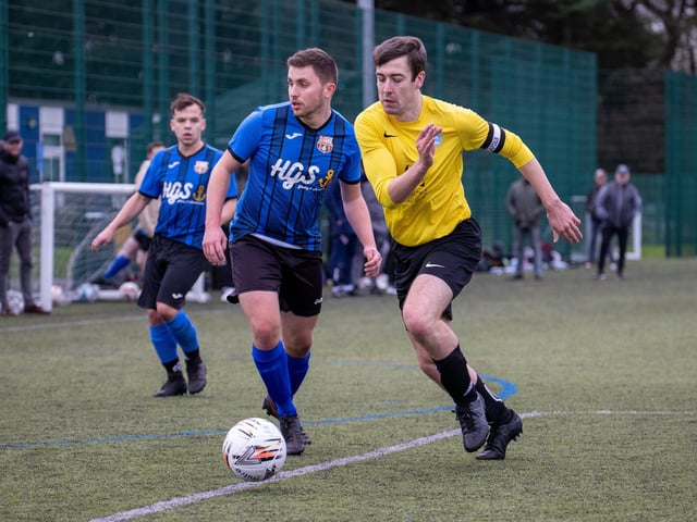Burrfields (yellow) v Horndean United. Picture by Alex Shute