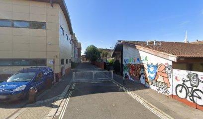 Portsea Venture Playground off Aylward Street, Portsmouth offers supervised and unsupervised play sessions in its adventure playground which includes a splash park. Details from 023 9275 3237.
