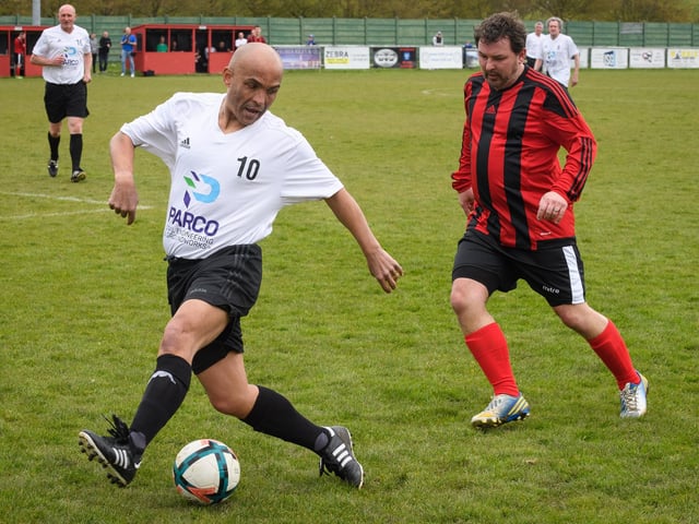 Action from the Jon Gittens memorial charity match between a team of former Fareham Town players and a side of ex-Pompey and Southampton professionals. Picture: Keith Woodland (160421-722)