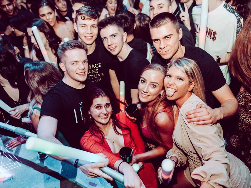 Clubbers in Pryzm