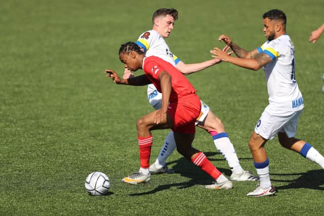 Former Hawk Lucas Sinclair came on for Welling as a half-time substitute. Picture: Dave Haines.