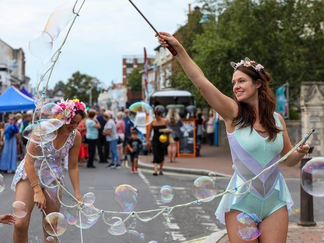 Sophia Wheatley from Storm in a Tea Cup Circus. Stoke Road Festival, GosportPicture: Chris Moorhouse (jpns 150923-32)