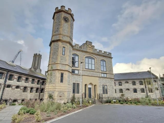 A two bedroom flat in Governors Walk, Portsmouth, is on the market for £265,000.