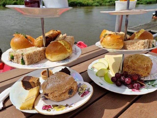 You can't get much more British than tea and cake - and luckily our part of Hampshire has an abundance of cafes, tearooms and eateries which offers a fantastic selection of both - and of course afternoon tea! So whether you fancy a seat in a country garden, outside on the decking with some fantastic views - or even inside to get some shade - there are so many wonderful places to choose from. So why not treat yourself this summer?