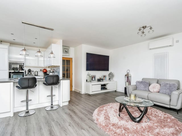 The property comes with two reception rooms, both of which are spacious and modern, making it easy to move straight in without worrying about the cosmetics.