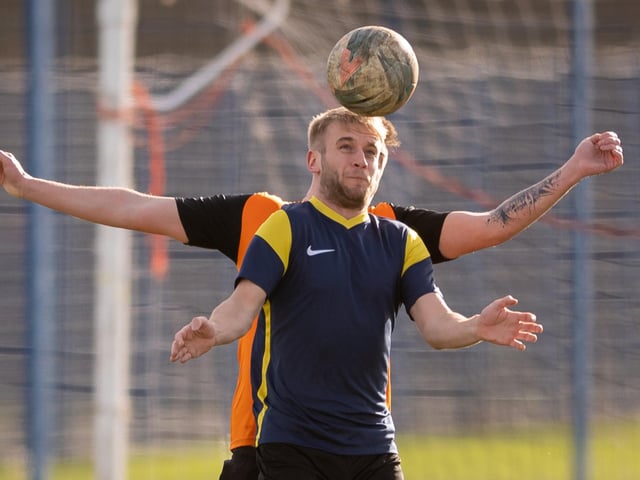 Pelham (blue & yellow) v AFC Farlington. Picture by Keith Woodland