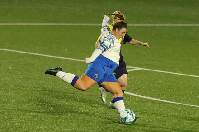 Hawks' Chloe Dark pulls the trigger. Picture: Dave Haines