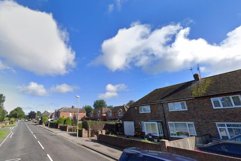 The average property price in Hambledon Road in Denmead, Waterlooville is £874,000.