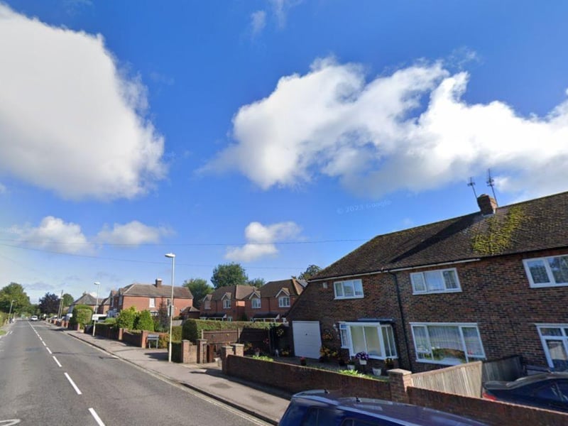 The average property price in Hambledon Road in Denmead, Waterlooville is £874,000.