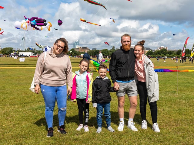A family day out at the Portsmouth Kite Festival. Pictured: Mum Becky Sykes (32), Sophia (7), Isaac (5) dad Jonathon Sykes (32) and Isabelle (10). Picture: Mike Cooter (070821)