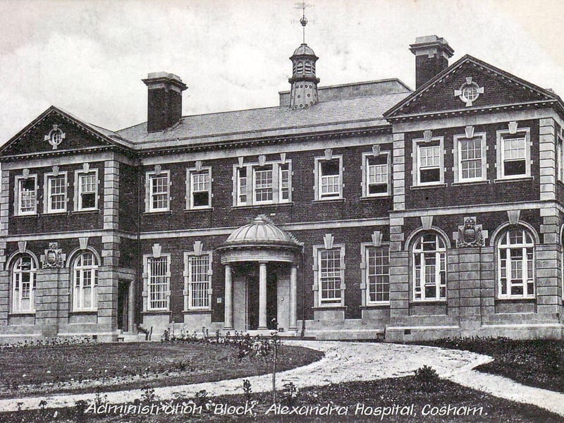The old administration block at Queen Alexandra Hospital, Cosham, the image is believed to date from from the end of the First World War