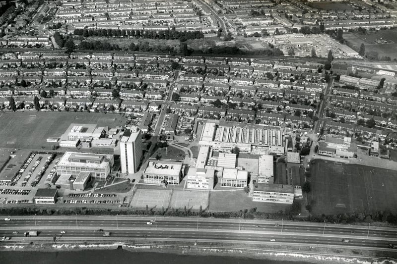 Aerial view of Highbury College  in 1987. The News PP3013
