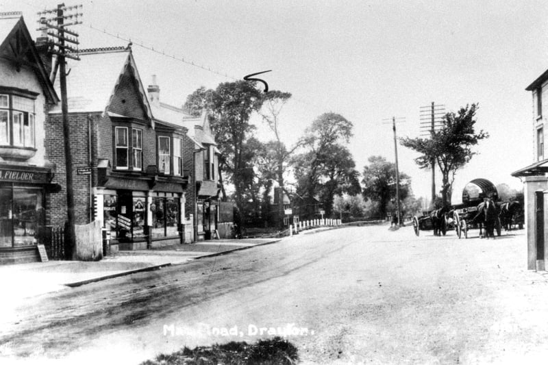 Drayton looking west down Havant Road around 1910