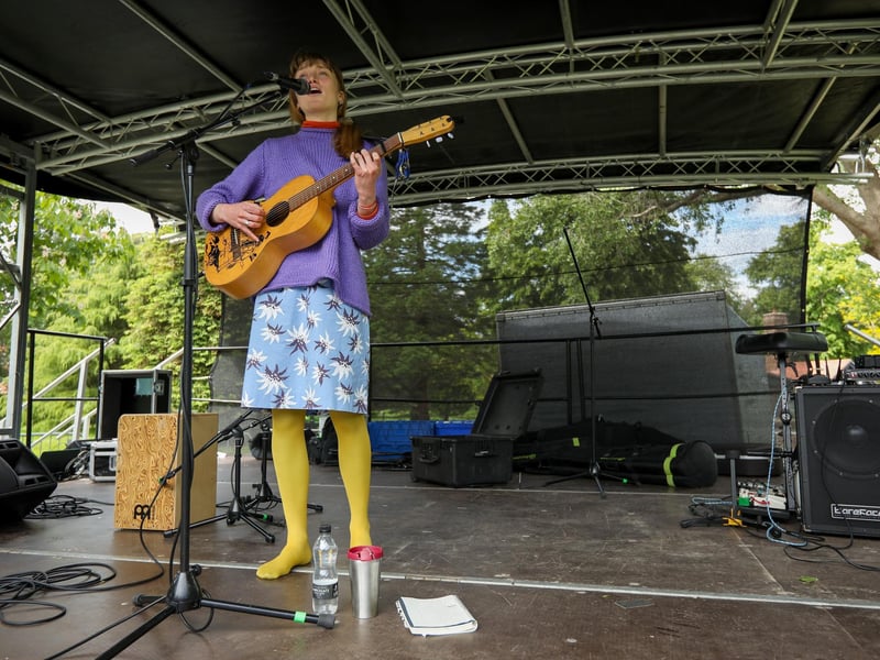 Singer-songwriter Omam Dawn. Live at the Bandstand, Victoria Park, Portsmouth
Picture: Chris Moorhouse (010624-46)