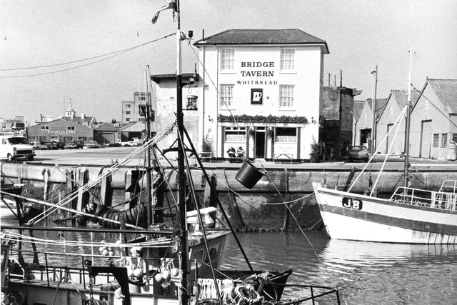 Bridge Tavern at Camber Quay, Old Portsmouth in June 1985. The News PP5594