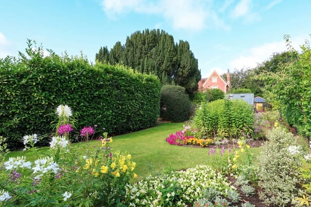 The listing says: "An exceptional opportunity to purchase an historic Grade II Listed Manor House, which is, recorded as one the oldest houses in the village hamlet of Old Bedhampton."